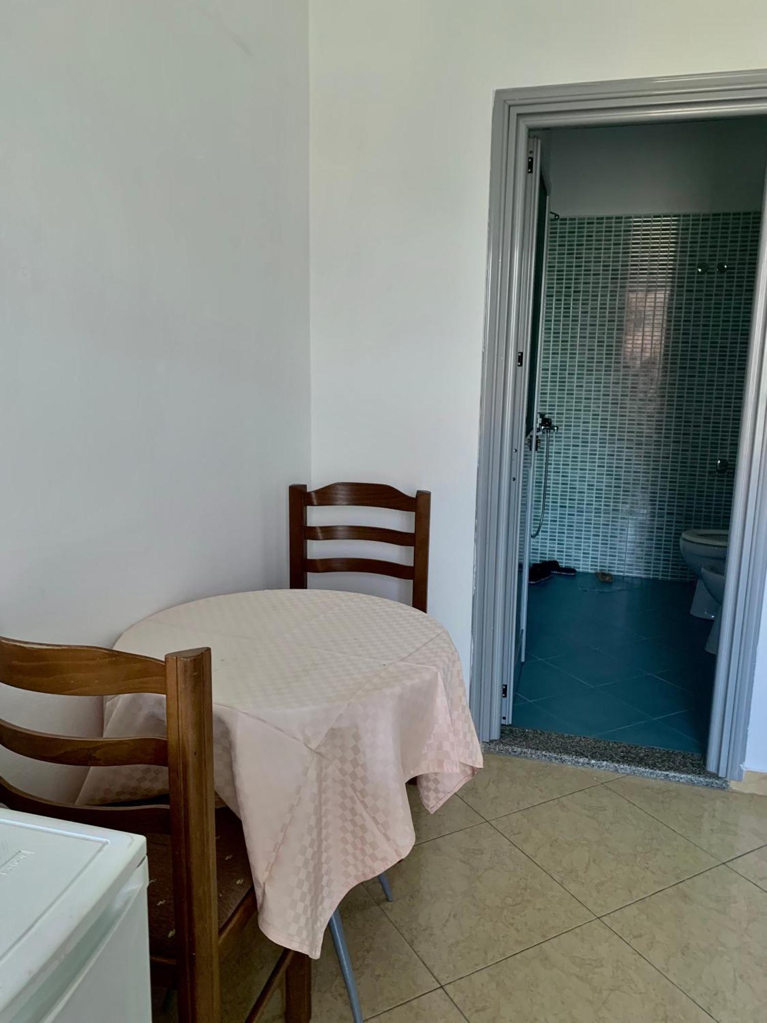 Serenade Beach Durres Ruang foto