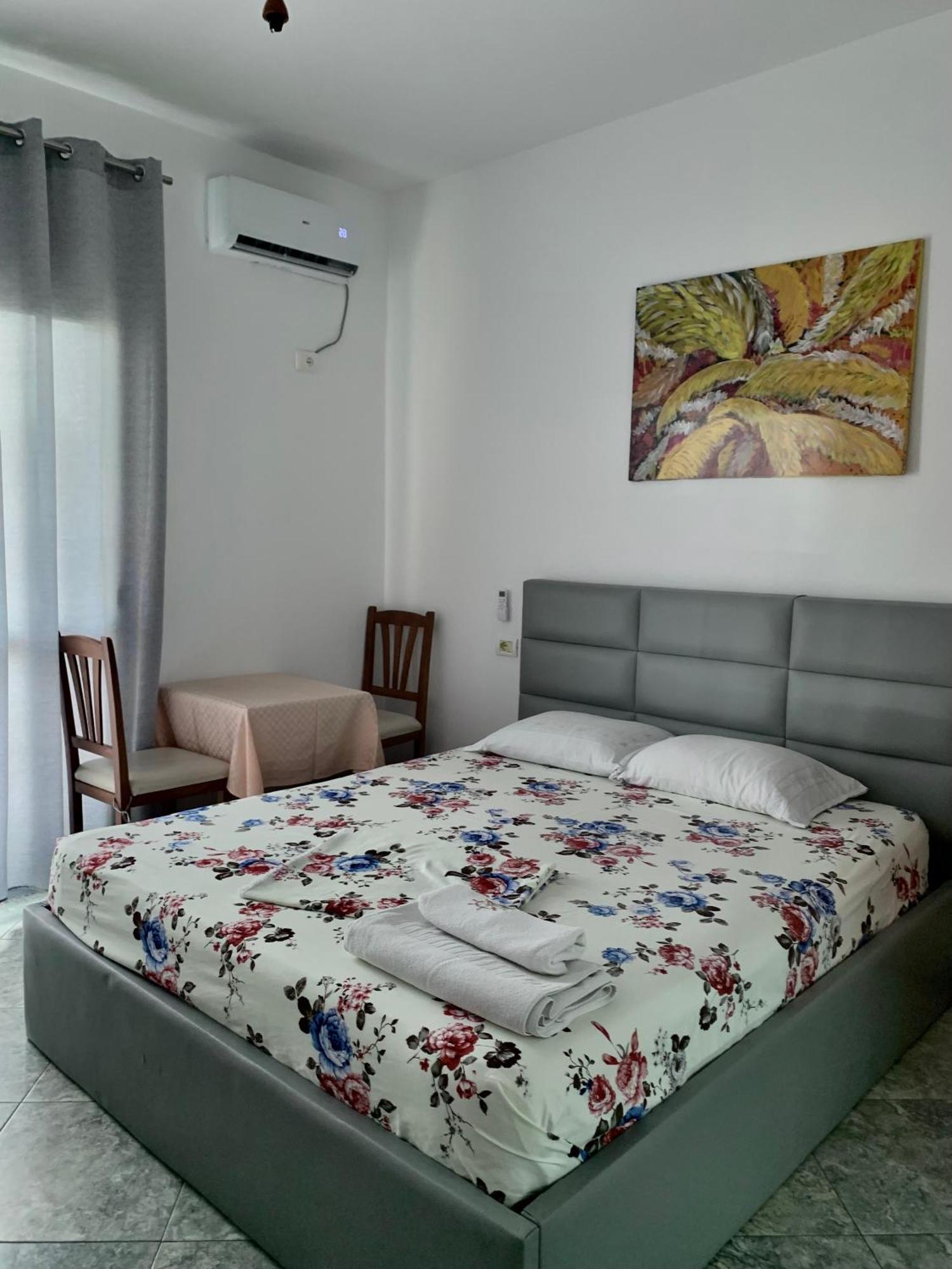 Serenade Beach Durres Bagian luar foto