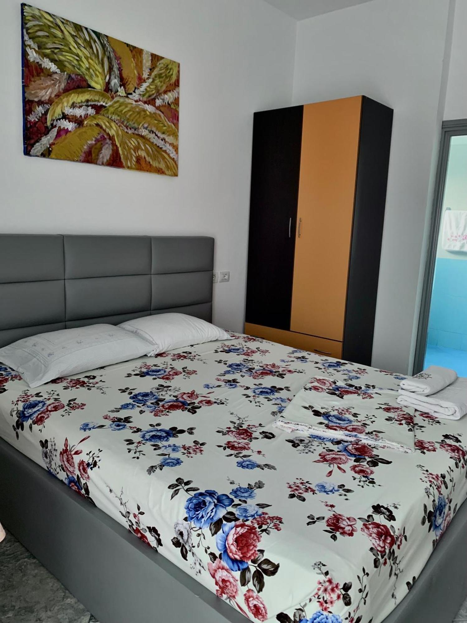 Serenade Beach Durres Bagian luar foto