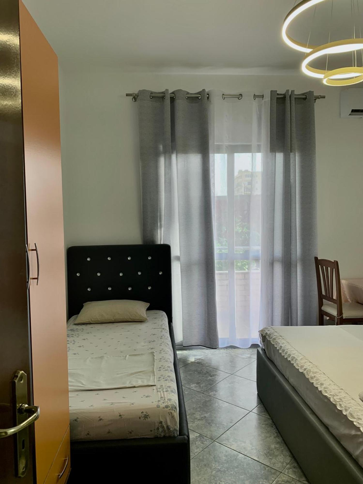 Serenade Beach Durres Bagian luar foto