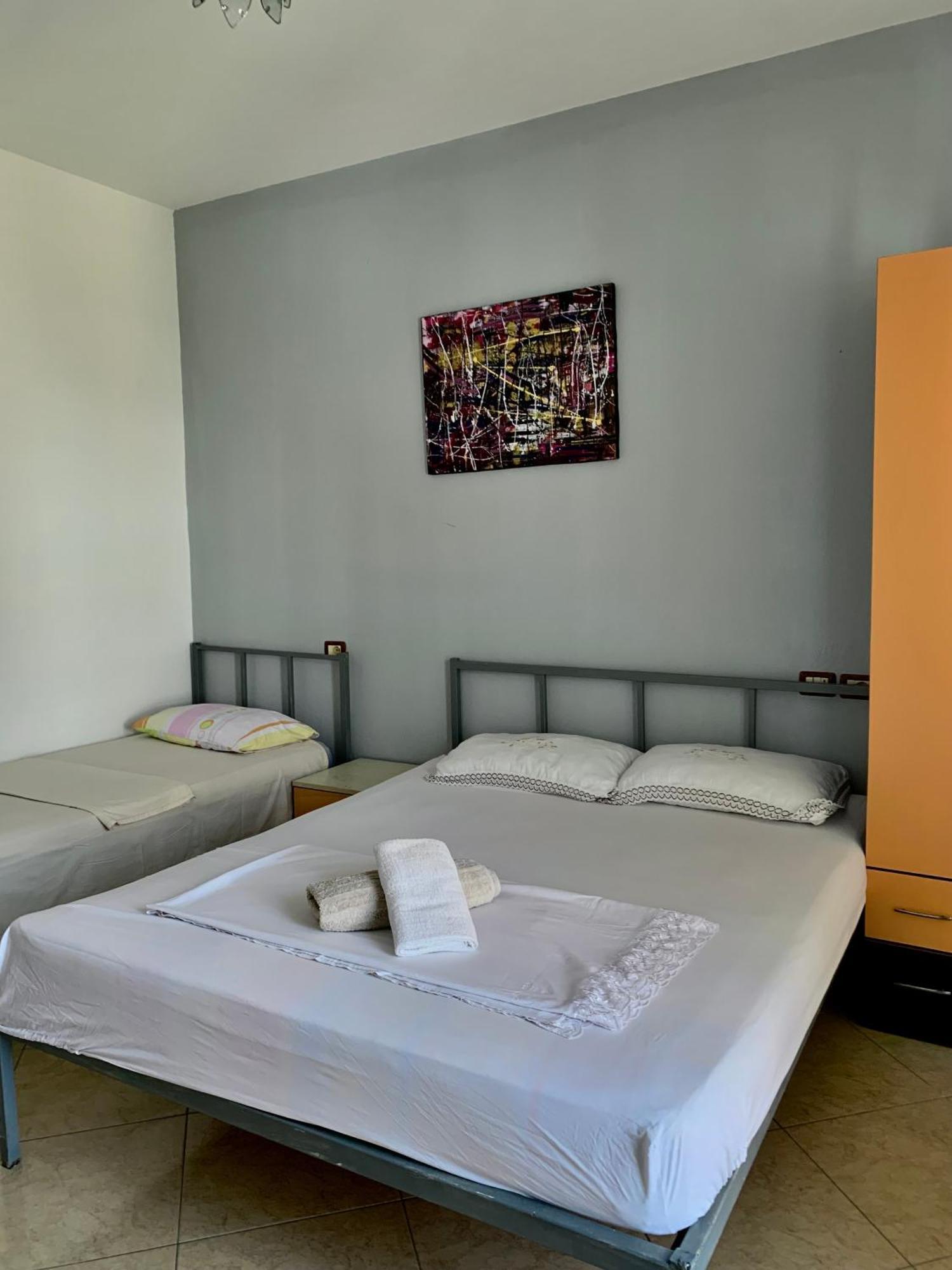Serenade Beach Durres Bagian luar foto