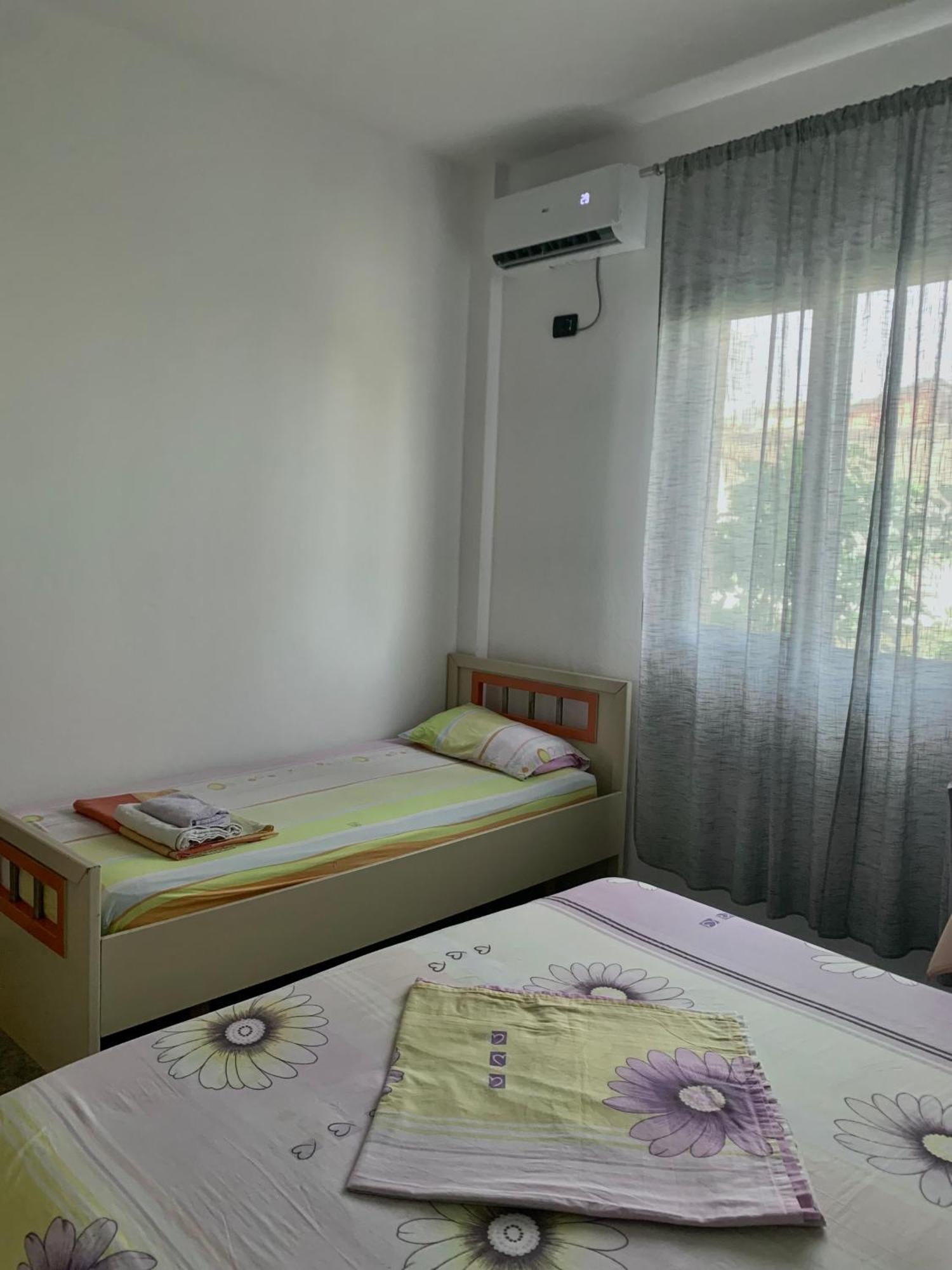 Serenade Beach Durres Bagian luar foto